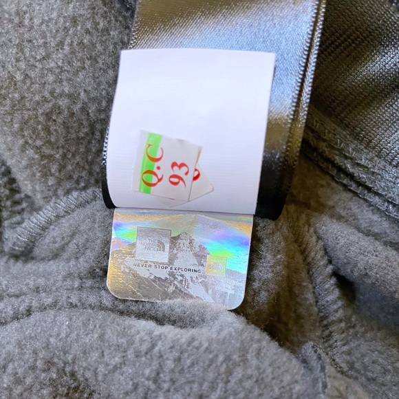 The North Face Men’s Canyonlands Dark Grey Hoodie - Picture 6 of 6